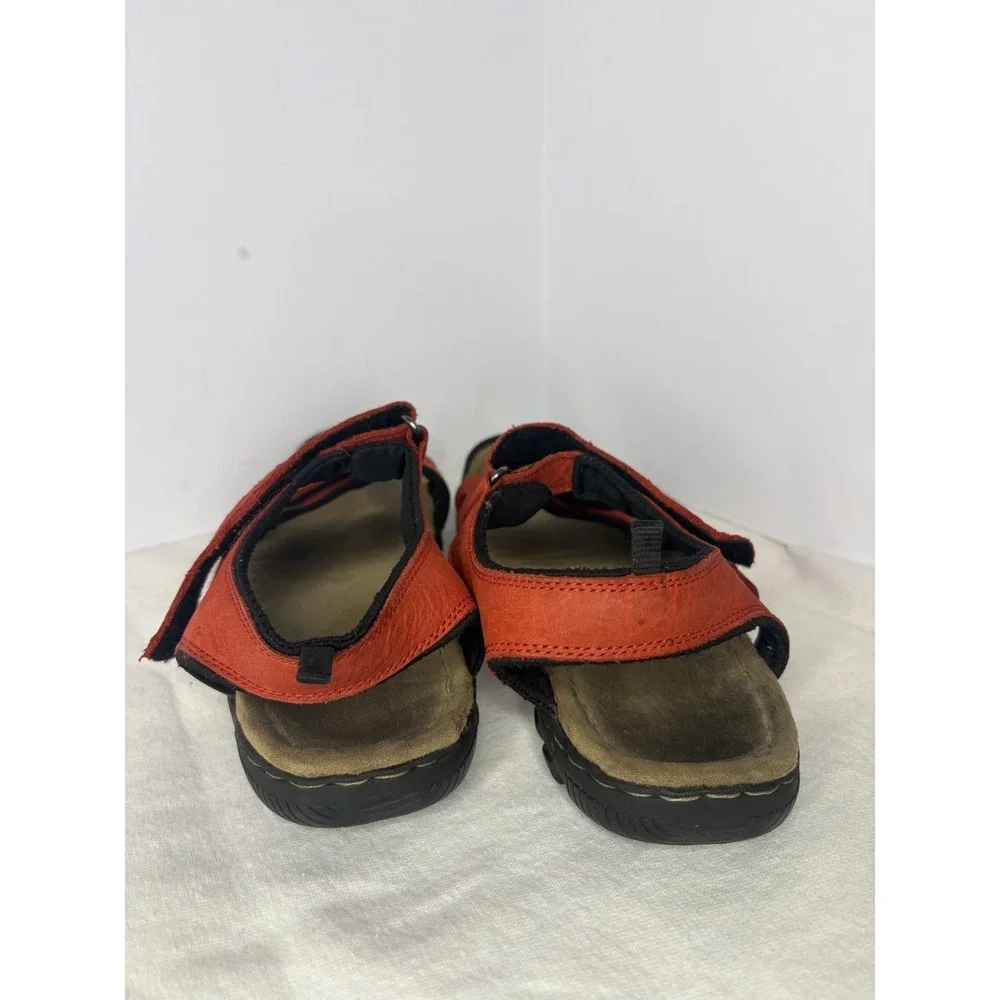 Woodland hiking sandals